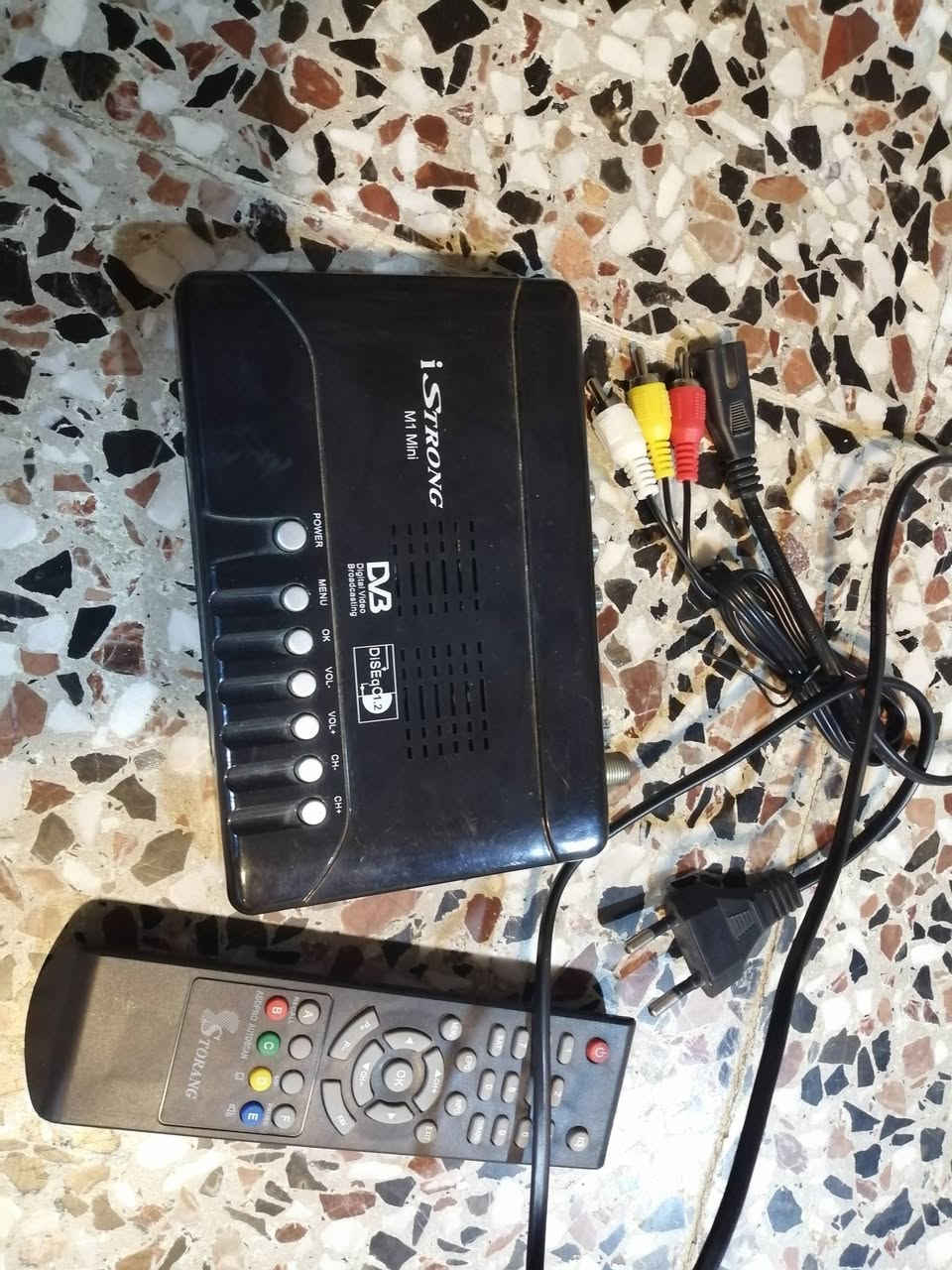 صحن
ريسيفر
سعرهم 25 الف مع التوصيل داخل بغداد
الي يحتاجهم التواصل واتس
***********
