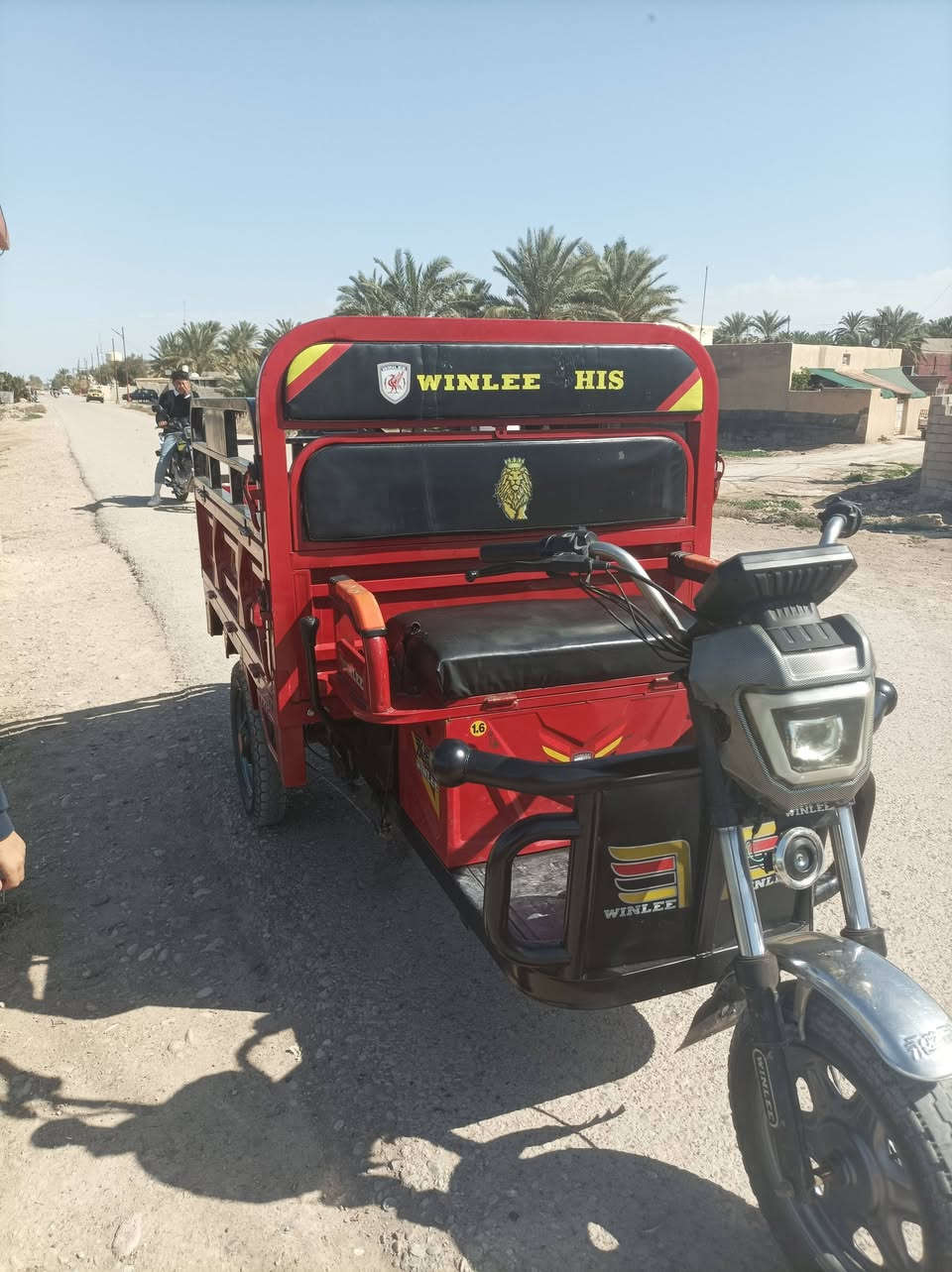 سلام عليكم ستوته شحن للبيع موديل 2023 كامله بطاريات 5خير من الله ستوته نضيفه تايرات جدد السعر مليون وبيهة مجال مكان ديالى الخالص سراجق متواجد عل خاص او الاتصال على الرقم
***********
