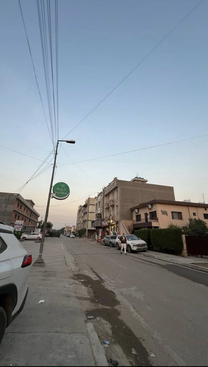 #مكتب_الودق_للعقار
قطعة ارض للبيع زيونة محلة 714 موقع مميز
مساحة 380 متر 
واجهة 12 متر 
نزال 33 متر
يصلح سكني / تجاري 
السعر مناسب جدا 

#للأستفسار_يرجى_الاتصال_او_المراسلة 

☎️مهندس مصطفى واتساب ***********

او زيارة موقع المكتب 

♦️شارع فلسطين /حي المستنصرية قرب كلية الرافدين / عمارة فرمان
♦️لارسال عروضكم السكنية والتجارية يرجى ارسالها على هذا الرقم 
♦️📱واتساب 0️⃣7️⃣7️⃣1️⃣6️⃣6️⃣4️⃣3️⃣7️⃣0️⃣2️⃣
