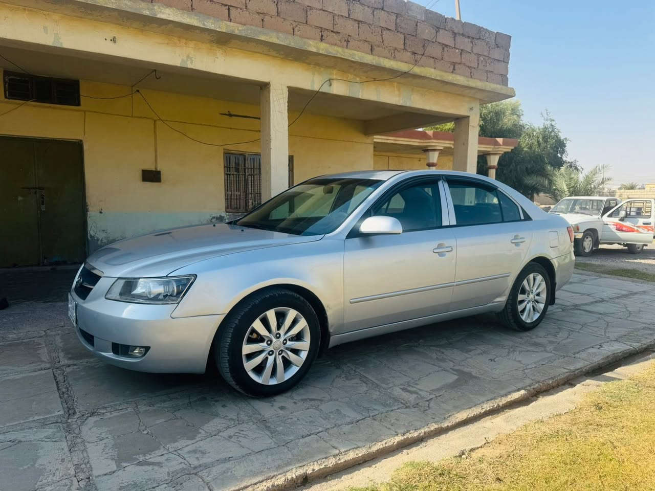 السلام عليكم
#سوناتا امريكي 
#موديل 2008 رقم كركوك مشروع وطني بأسمي  وسنويه جدد 
السيارة ليبل واحد
بيها ربع چاملف مامي فقط 
#فتحه سقف
#محرك 6   3300  مامفتوح 
 تبريد دفئه كله شغال 
#كير محرك بشرط صدر تواير كله جديد #السيارة جديده وما تحتاج اي مصرف
مكاني الشرقاط قرية شكرا 
الشراي يتصل ويتدلل 
للاستفسار الاتصال على الارقام التالي 
***********
***********
