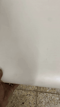 سلام عليكم غرفه اخشاب 8قطع نضافه ٨٠٪؜للبيع اتصال ***********واتساب السعر 750قفل غرفه من نوع خشب قوي وثكيل
