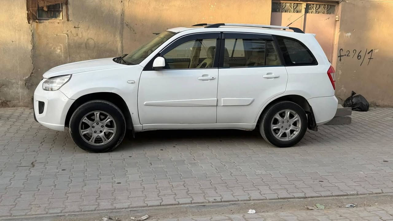 تيكو 2015 ميكانيكي بيه منضومة غاز
🚗 سيارة شيري تيكو 2015 للبيع 🚗
📌للبيع سيارة شيري تيكو موديل 2015
♦️بحالة الوكالة وجاهزة من كلشي 
♦️المواصفات:
مكفولة من الحادث بيه تلكيط خياس قليل
♦️رقم واسط – تحويل مباشر /عقد مروري مباشر 
♦️تبريد وتدفئة شغال 100%
🔹️كير ميكانيكي
🔹️لايت زنون 
🔹️فتحة سقف
🔹️كاميرا خلفية 
🔹️حساسات خلفية
وباقي مواصفات التيكو المعروفة
السيارة نظيفة جداً 
السعر 70 وبيها مجال
📞 للاستفسار أكثر:
***********
واتساب أو اتصال
مكان السياره واسط قضاء الحي
