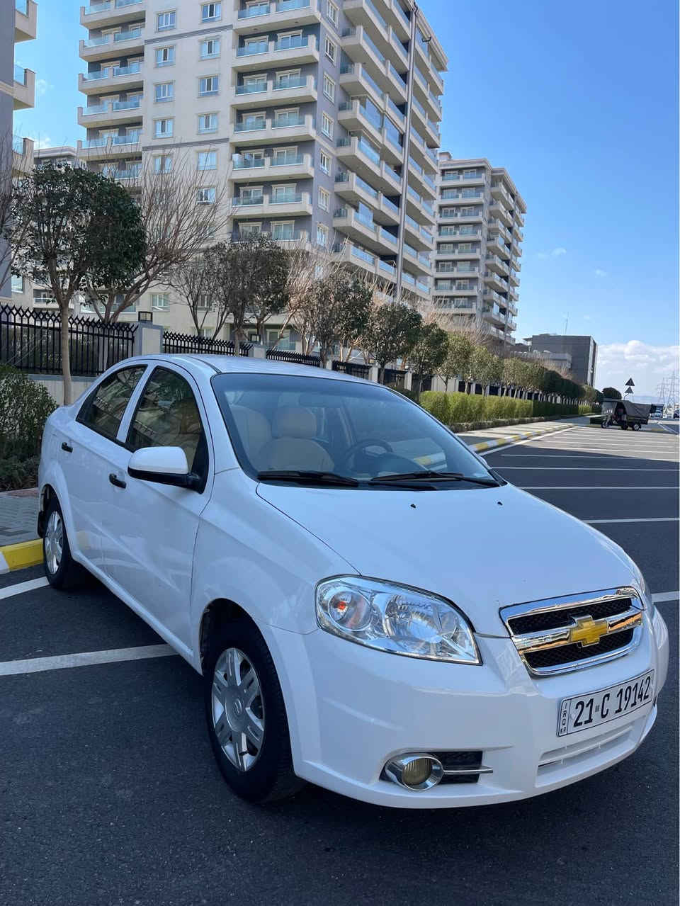 ئەڤیۆ ٢٠١١
ناوزەرد ی ٤ جام کارەبا
٣ پارچە و پەلەیەک بۆیاخە بێناوگرتن
گێڕ و مەکینە بەشەرتە
سەنەوی تا ٢٠٢٩ تازەیە 
سعری :٦٠$
***********
*********** السليمانية, العراق
