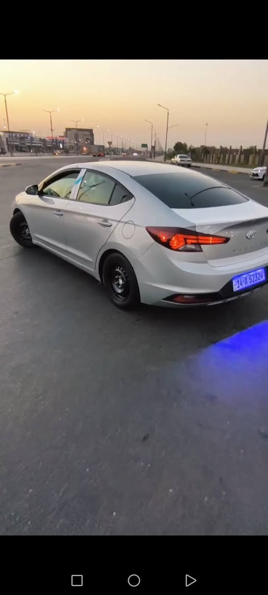 اعادت نشر
السلام عليكم النتر ١٩ ليبل واحد بيه بنيد بيه كلير و دوسه بيه صبق قليل وبارد ب قبق جنطه حادث مرفق
 للتواصل ***********
سعر  ب ١٣٠ وبيه مجال البصرة, العراق
