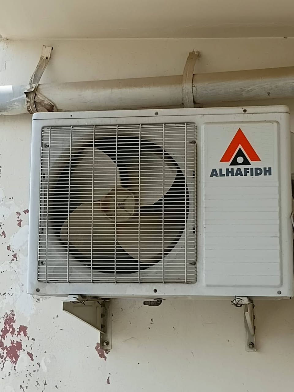 للبيع سبلت الحافظ مستعمل بس نظيف سعر ٢٠٠قفل ***********
