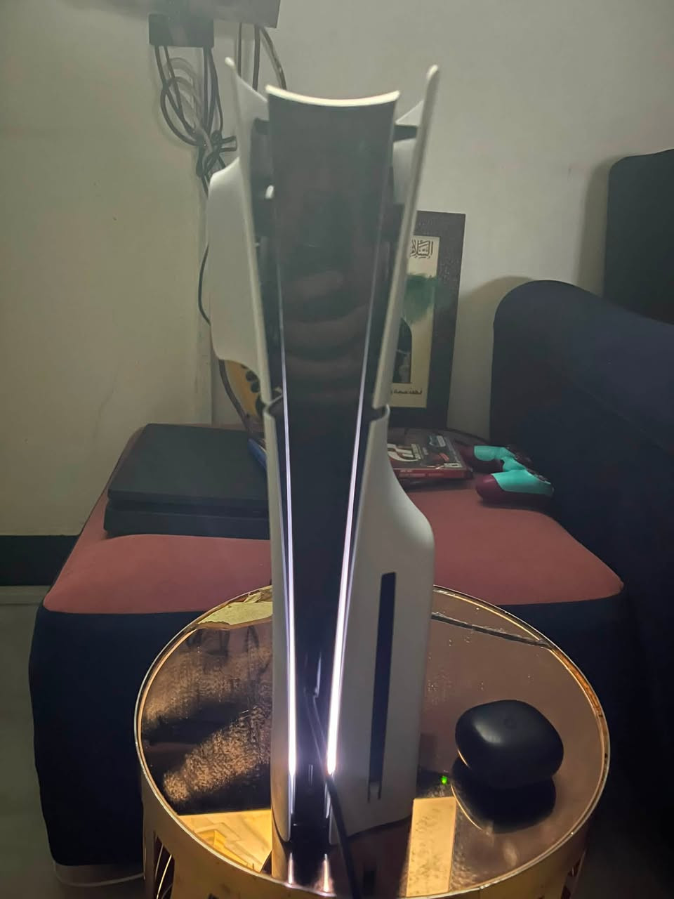 بلي فايف للبيع 1TBالجهاز نضيف كلش ويا كنترول فريك و3اقراص جي تي اي وجيتي سبورت وتكن سفن وفان وكفر ويا سيدين واحد عادي والثاني برو جوستك  للبيع او مراوس بايفون 15 برو ماكس للاستفسار ***********
