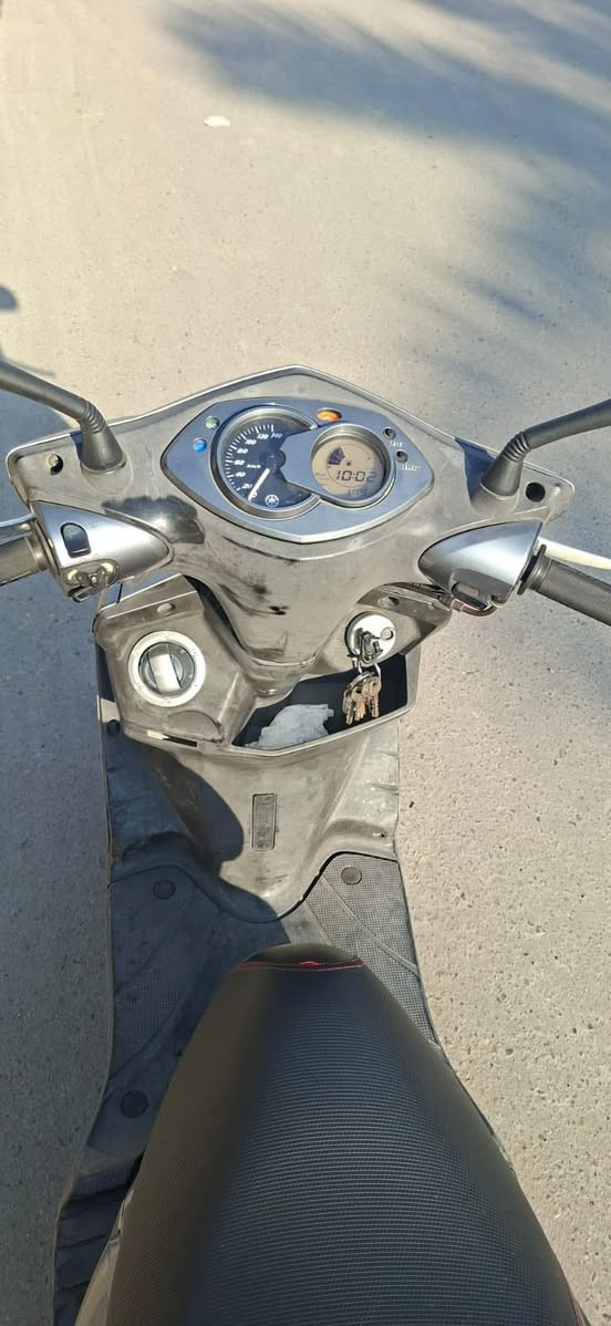 سلام عليكم سكنس فحل ياباني الأصلي قبق نفخ  طلاعات دراجه جديده مال رمبه مكينه  اذا برغي مفتوح ترجع بعد الاصلي خطين نوزل ستان كهربائي اوراق كامله دراجه جديده مال رمبه مكفوله كفاله عامه شلعه معدل خير من الله شرط علفحص اذه مفتوحه ترجع مكان الأنبار الفلوجه 2 مليون وبيهه  مجال  والاستفسار الاتصال ***********
