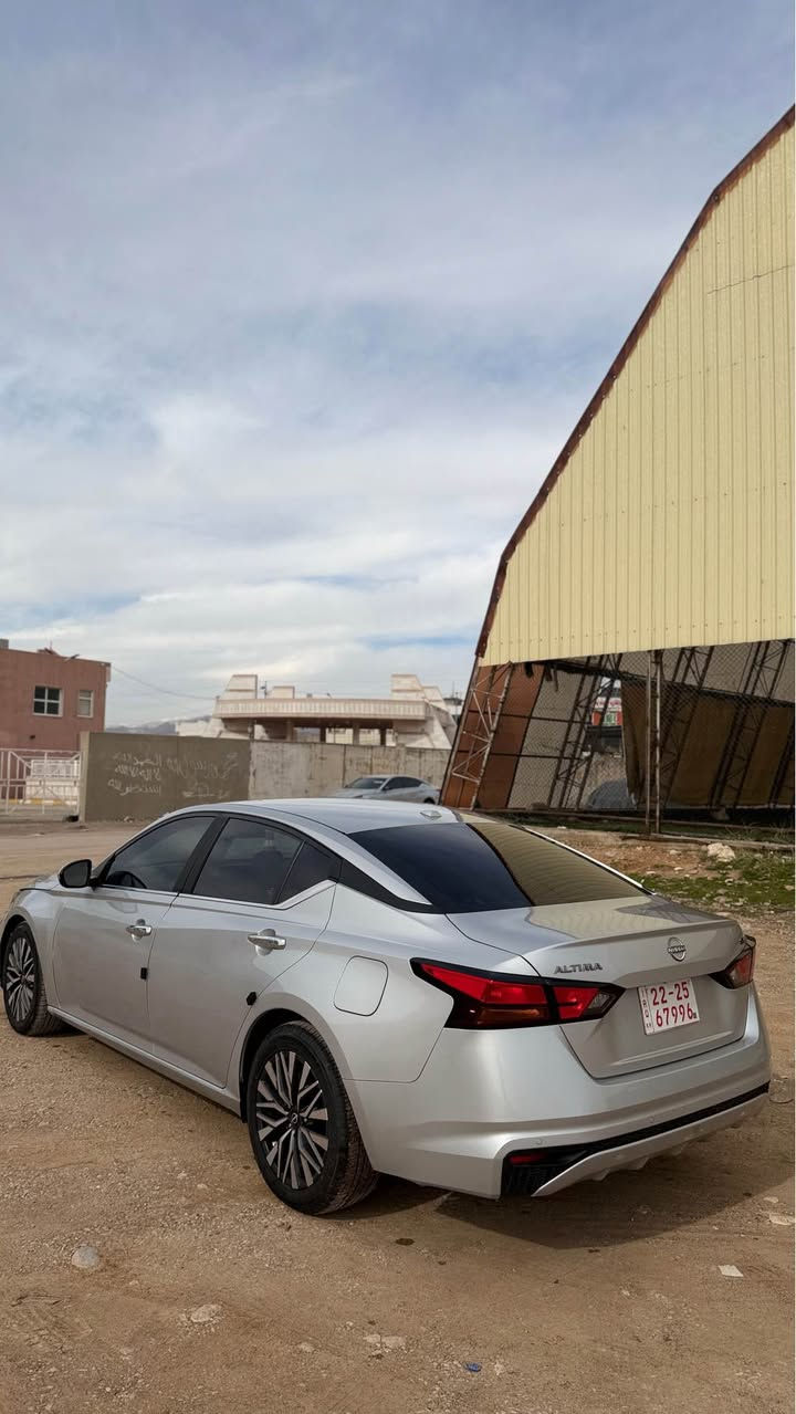 سلام عليكم 
للبيع فقط 
نيسان التيما 2023
مواصفات sv
ضرر:/-فقط جملغ صبخ 
 ارباك ستيرن 
سياره حلوه وجاهزه 
 كاتي يترقم دهوك 
سعر149$
عنوان عقره معرض زينه 
*********** اكر, نينوى
