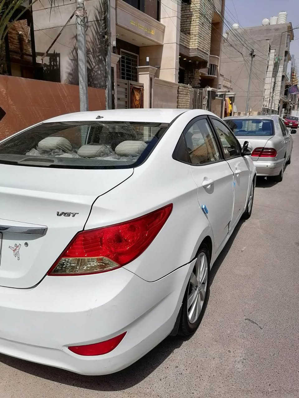 اكسنت  خليجي محرك 1600 دوش موديل 2012 بيها قطع صبغ سياره حزامً تكدر ادكول داير  جاهزه من كل النواحي تبريد مكينة كير  بسميً تحويل ثاني يوم 
*********** مكاني بغداد جديده بغداد, العراق
