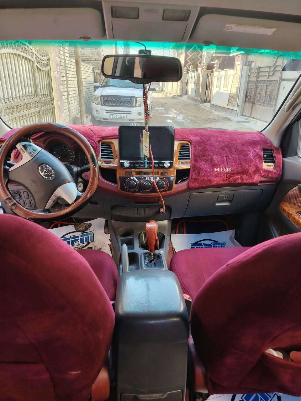 السلام عليكم بيع مستعجل بيكب هايلوكس فورويل للبيع موديل ١٤ رقم بغداد بسمي مكفوله مكينه ما مفتوحه تخم تاير جديد سياره وتماتيك حداديه جديده المكان بغداد الزعفرانيه وسعره ٢٠٠ وبيه حك الجيه للتفاصيل أكثر على الرقم *********** او ***********
