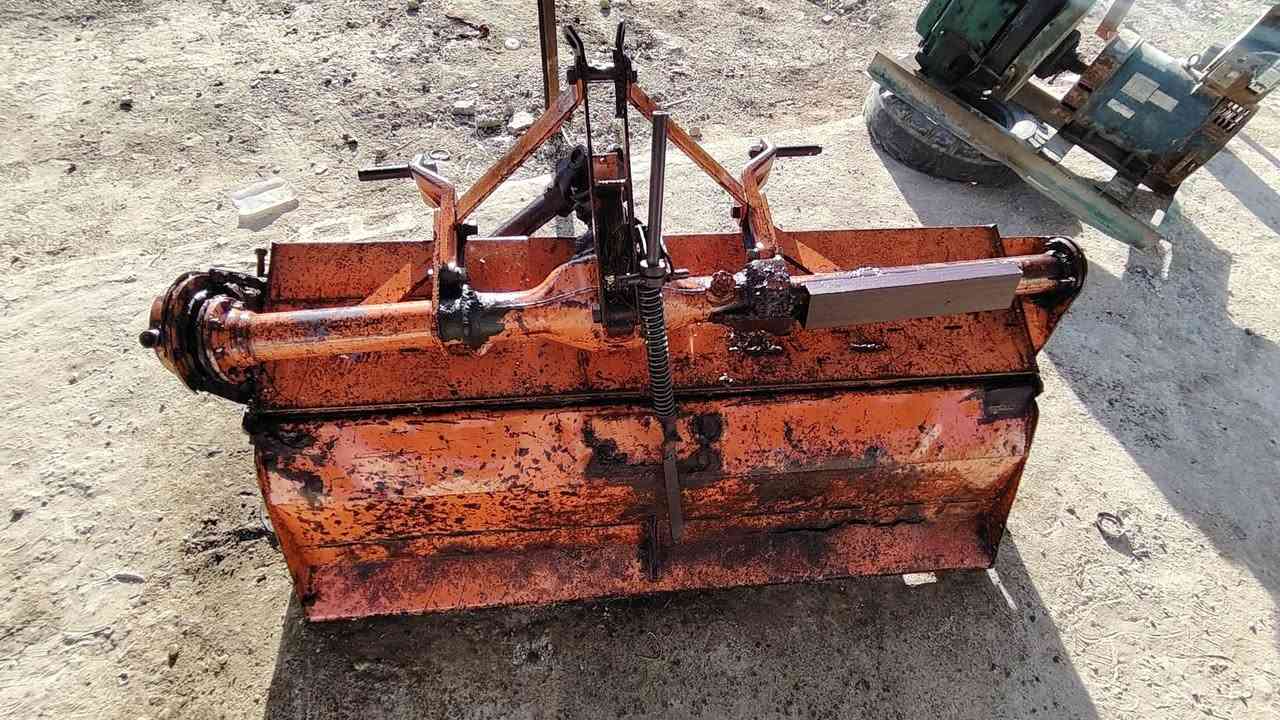 السلام عليكم رفاسه كابوتا للبيع العنوان بغداد اليوسفيه *********** السعر 650 الف مكلف بل نشر
