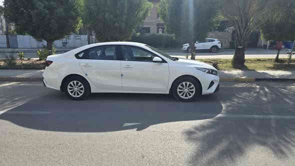 سلام عليكم 
للاستفسار يرجى الاتصال على الرقم 
***********
سيراتو خليجي محرك ٢٠٠٠ دوش كفاله عااامه السياره بعده بحالة الشركه ماشيه ٣٠ 
رقم بغداد تحويل ثاني يوم 
السعر ١٨٤ ورقه 
مكاني بغداد 
للاستفسار *********** بغداد
