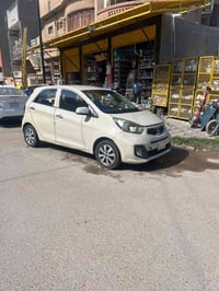 مساء الخير وتحية طيبة للجميع كيا بيكانتو موديل ٢٠١٣ ماشية ٩٠ الف قابل ...