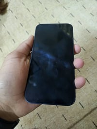 آيفون ١٣ • بطاريه ٩٨ • نضيف