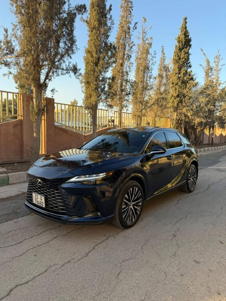 Rx350h    
فول ميحتاج اذكر المواصفات وارد كندي حادث جانبي سطحي 365$.  تحياتي …تواصل ***********

