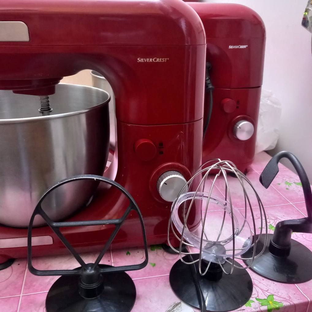 متوفر عدد قليل جدا 
عجانه ٥ لتر المانيه تقريبا ٣ كيلو طحين الصنع الماني
باله غير مستعمل  حجم كبير قويه جدا  مع جميع محتوياتها السعر ‎١٠٠ الف بغداد, العراق


**إذا كنت صاحب هذا الإعلان وتريد حذفه لأي سبب، رجاءا أرسل رسالة إلى الدعم الفني**