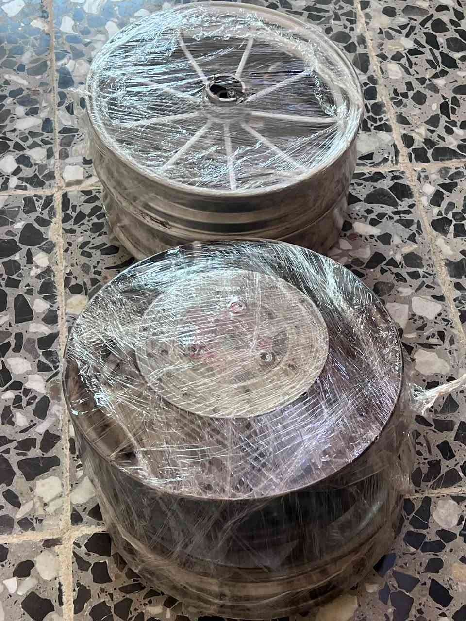 سلام وعليكم كفر دراجه ماكس عدله سعر كفر 25 وبيهن مجال لويل سعره 35وبي مجال بس ولي لفافان بي عواج لخلفي وسينيه سعره 15 ودبل سعره 25 وبي مجال اوشاره سكنس جبلي سعره 25 وبيه مجال مكاني ميسان ابو رمانه رقم *********** بس شراي يخابرني
