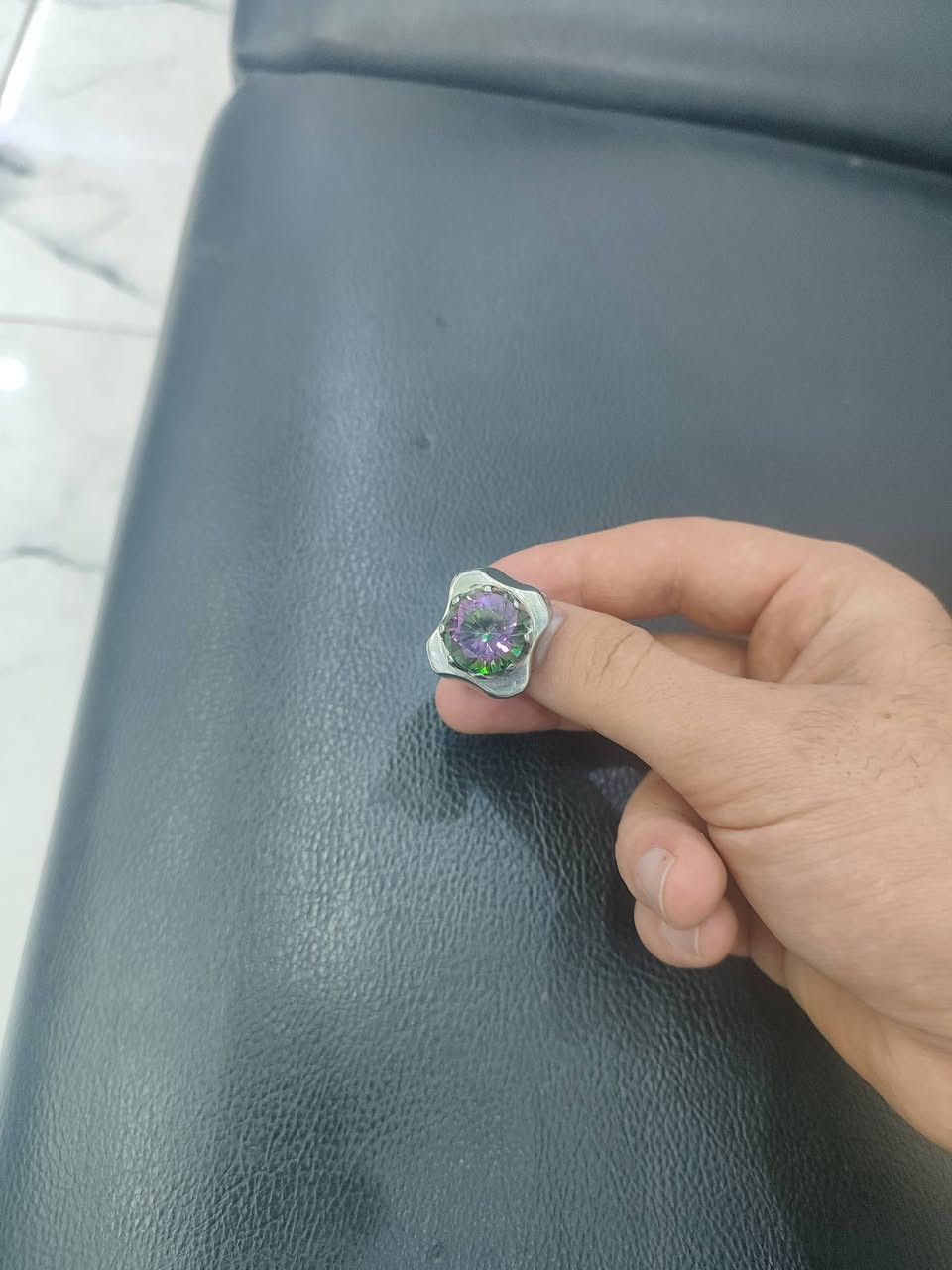 موزنايت روسي. للبيع   شرط ضمان فحص لل جهاز وزن ٢١غرام


**إذا كنت صاحب هذا الإعلان وتريد حذفه لأي سبب، رجاءا أرسل رسالة إلى الدعم الفني**