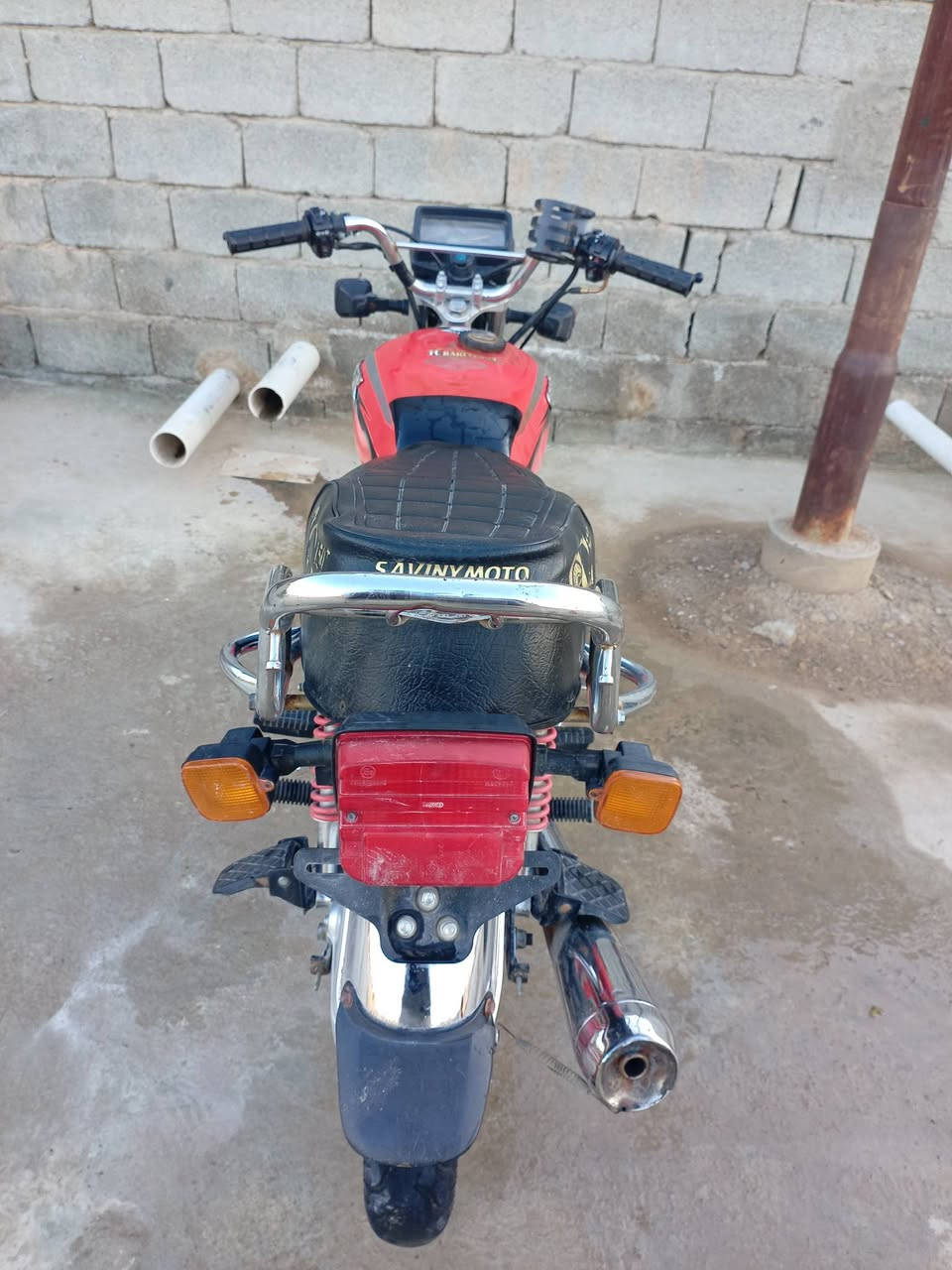 دراجه سيفان ختم سولنك (موديل 2022 محرك بلادي ما مفتوح)(تشغيل نكره سلف وهندر وكهربائيات شغاله)(أوراق اصوليه كرتونيه كامله) السعر (425)وبيها مجال حك الجيه لاتصال *********** خاص ما جاوب الشراي يتصل السكن ديالى ( ناحيه كنعان)
