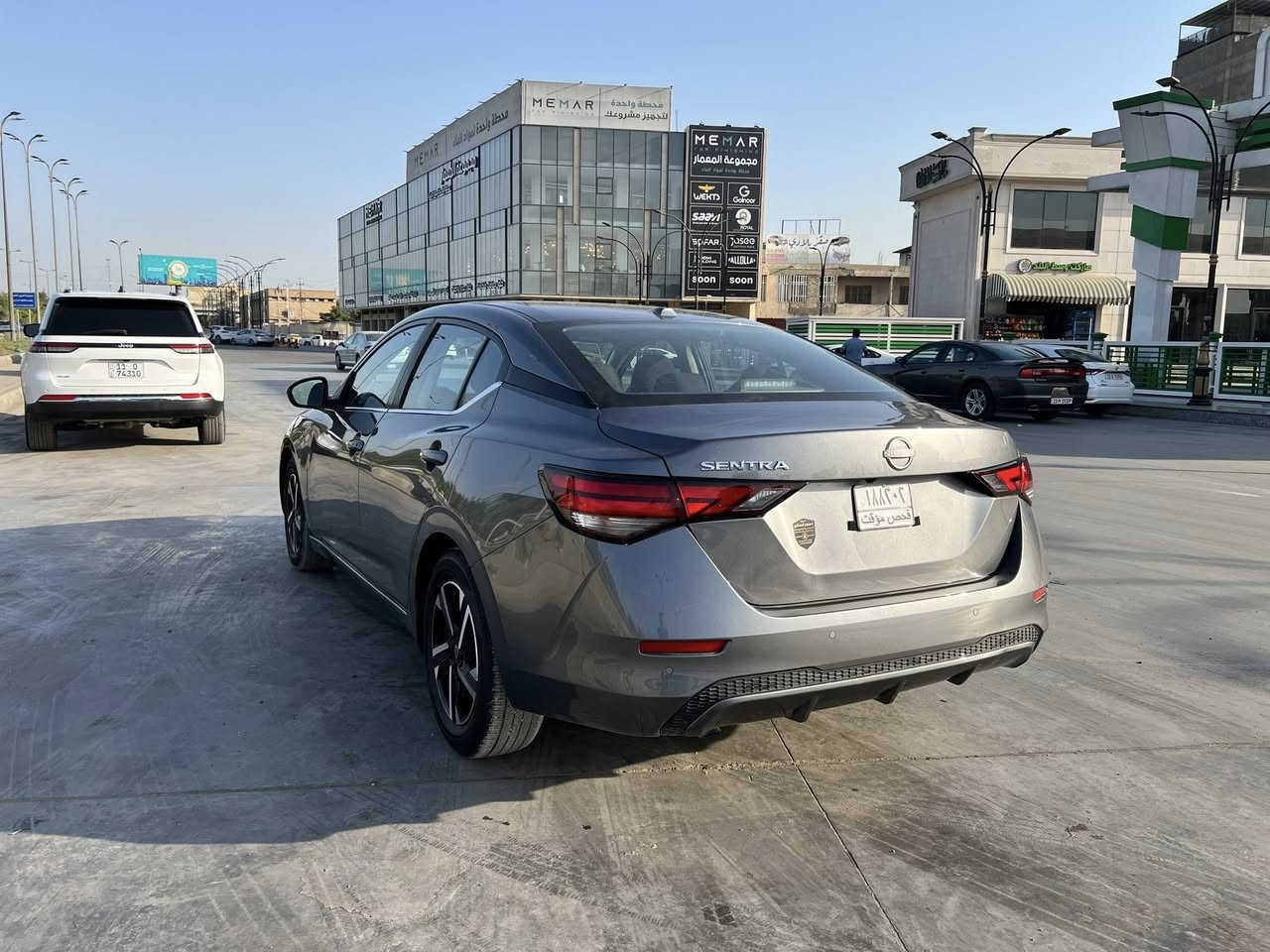 السلام عليكم 
نيسان سنترا 2025
دخول جديد 
مواصفات sv/رادار 
حساسات/بصمة تشغيل 
نضام ايكو مثبت سرعة 
حجم المكينة 2000
بيها صبغ بجم بدون شواصي 
صور الحادث موضحة بالصور 
العنوان/بغداد الكرادة 
للاستفسار/***********
