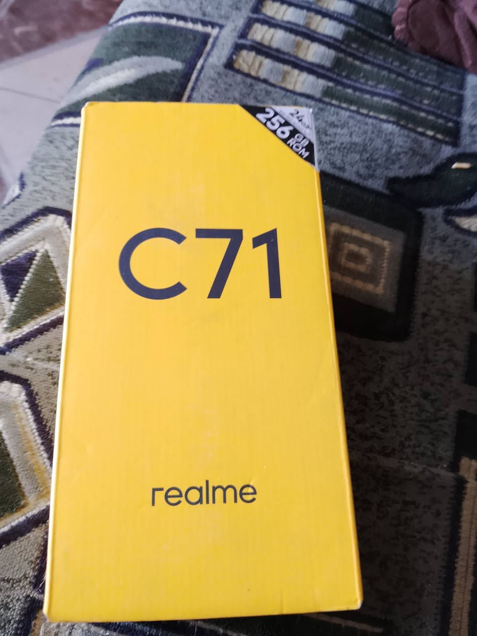 السلام عليكم للبيع ريلمي c71جهاز نظيف بمعنى الكلمه غراضه كامله ذاكره 256رام8+8العنوان حي سومر شارع المدارس ***********
