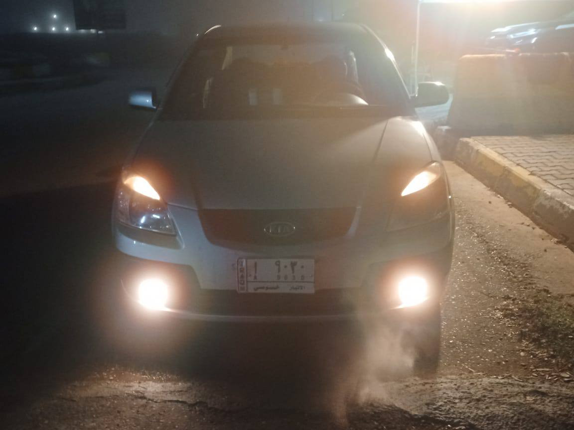 السلام عليكم للبيع كيا ريو موديل2008 ادوات كير محرك شرط صدر تواير جدد كلو جديد السعر 37وبيها مجال ***********
