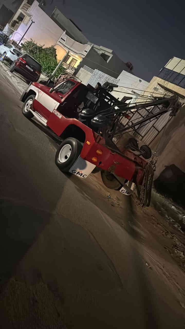 إسلام وعليكم  من رخصة مدير الكروب أعيد النشر بسبب الوعود الكاذبه شوفر سياره خير من الله تخم تاير حداديه تمان محرك ٣٥٠ جديد حماله موديل ٧٦ رقم بصره مشروع وطني شرط التحويل السعر ٤٥ وبيه مجال كلش قليل للستفسار اكثر اتصل عله الرقم ***********
