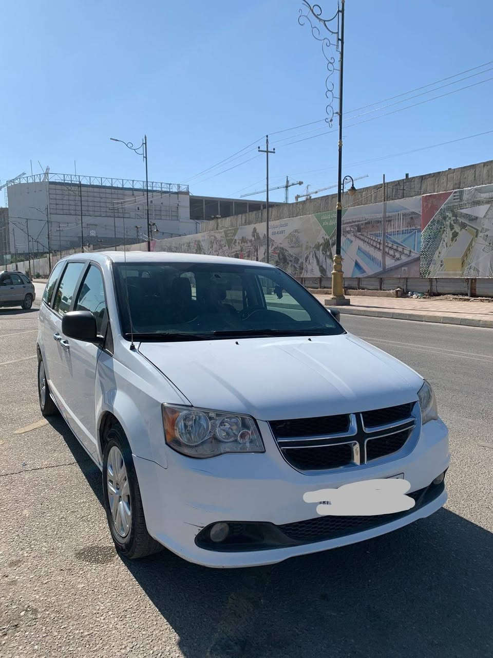 دوج كرفان لبيع موديل ٢٠١٩ بيها بنيد وجاملغ الأمامي فقط  سياره حلوه ونضيفه رقمها كربلاء خصوصي
السعر ١٧٥ وبيها  مجال قليل
الاستفسار ***********
