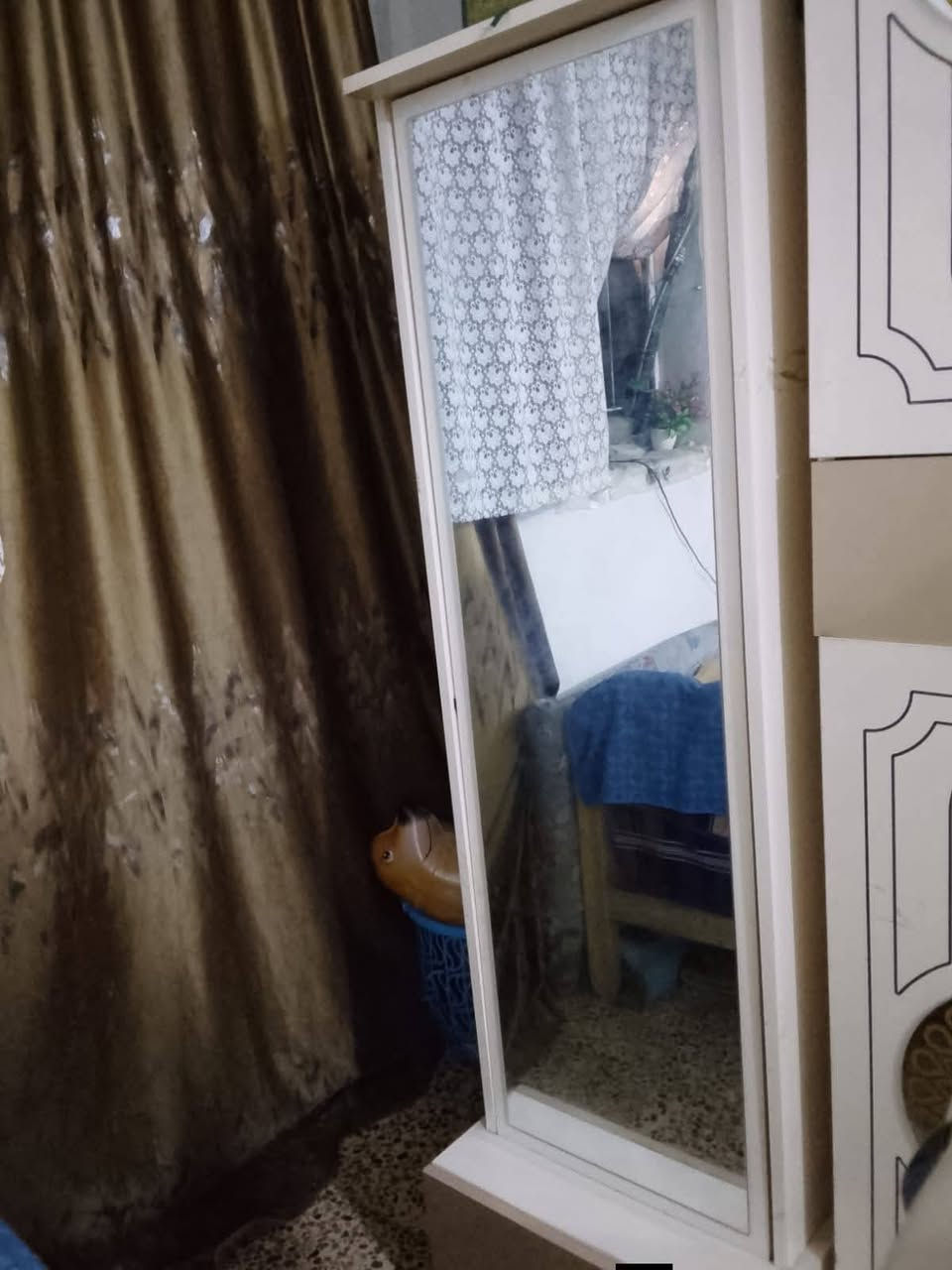 للبيع ٩ قطع غرفه نوم تركي سعر ٥٥٠ وبي مجال ع خاص
مكان الرمادي شارع ميسلون
*********** بي اوتساب
