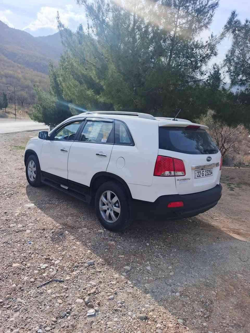 السلام عليكم للبيع سورنتو خليجي موديل 2012 كير عادي ٦نمر رقم اربيل بسمي رقم وسنويه جديد شرط تحويل سياره جديده وجاهزة مال بيت ٧راكب بدون صبغ بيه جاملغ تبديل شريكه طخم تايرات جديد باتري جديد حجم المحرك ٢٤ دوش كير ومحرك شرط رقم موبايل ***********//***********
