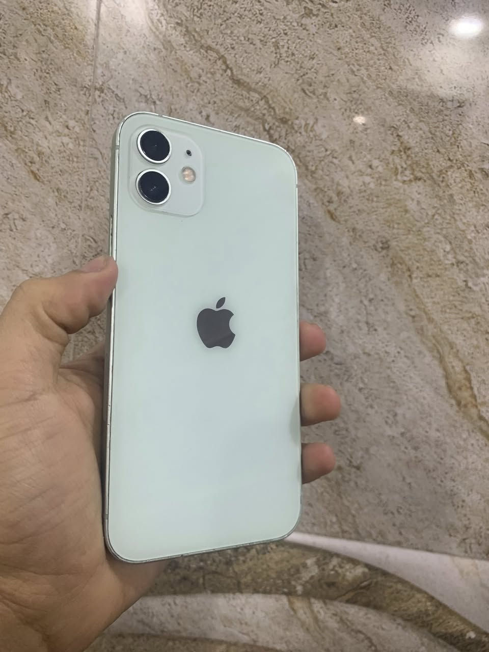 السلام  عليكم 12 عادي ذاكره 64 باتري 86 لجهاز مبدل شاشه فقط شرط رقم واحد  شرط لفحص فيس ايدي شغال كامرات شرط رقم واحد  لجهاز كله شرط اي خلل اي عطل مابي شرط لفحص سعر 215 رقم *********** اسيا ***********
