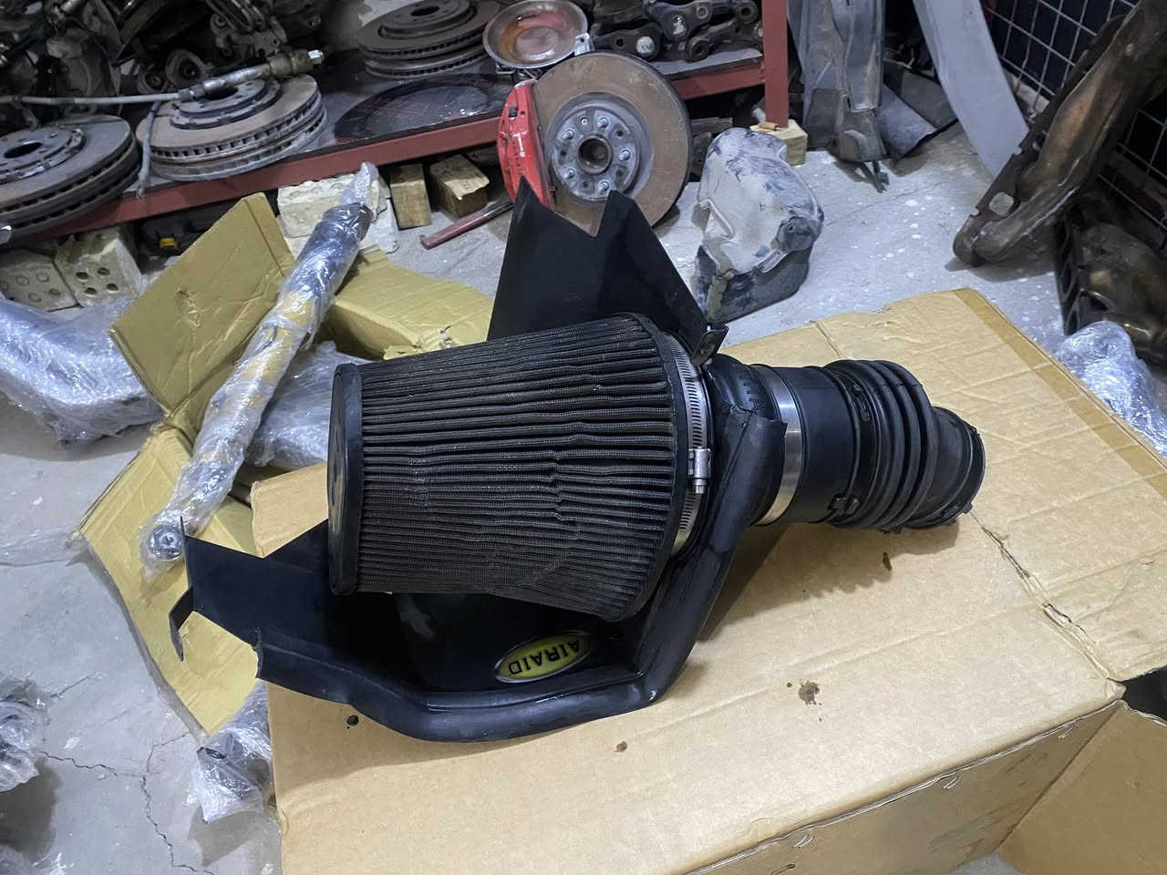 السلام عليكم
متوفرقطع غيار srt وهيلكات 
اكسل srt موديل 2023 
درايف شفتات وايد بدي
شوته اير ايد وبلاديه 
دبلات خلفيه اصفر كهرباء 
نفخات جاملغ خلفي وايد بدي 
دبات بورلا اتاك هيلكات ودبات اسود موبار 
المنصور دور السود 
للاتصال ***********
