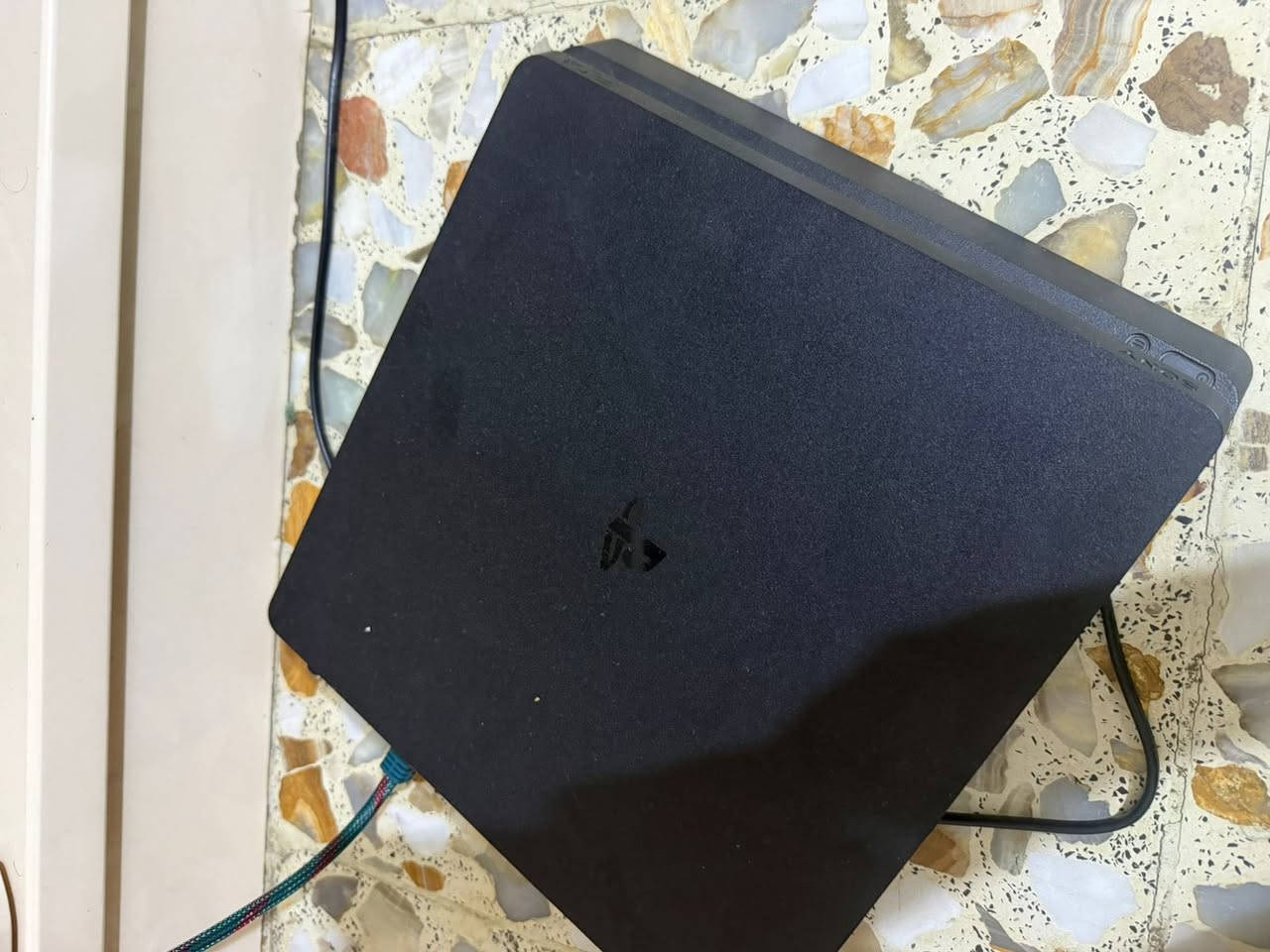 بلي فور سلم جديد جديد مستعمل قليل اونلاين ويا قرص Gta5 باتل فيلد 4 و اله الحرب الجزء الثالث ويا يو بي إس تشغيل تلفزيون وبلي البلي تجي تفحص إذا بس زلخ لو برغي ملموس انطيكياه بلاش العنوان الغزالية السعر 380 الف قفل رقمي ***********
