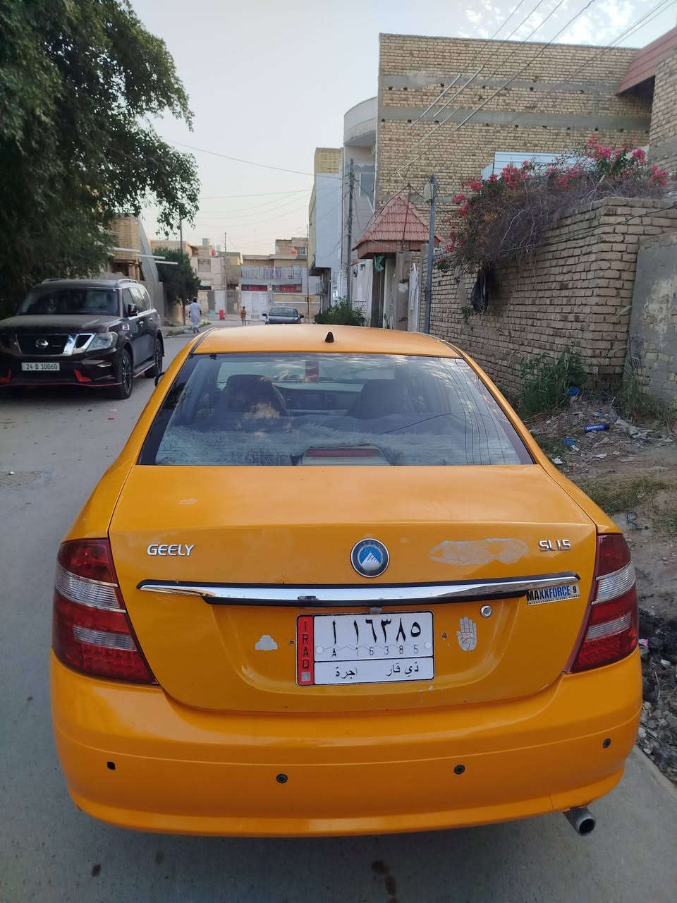 السلام عليكم جلي موبل موديل 2012 مكينتها بيها ضعف كير حداديه كهربائيات تخم تاير جاهزه لا ضربه ولا تبديل بس خياسات لاطكهن سنويتها ما منتهيه دواخلها حلوه المكان ناصرية مركز مكلف بل نشر خاص ما اجاوب السعر 34 وبيها مجال قليل ***********
