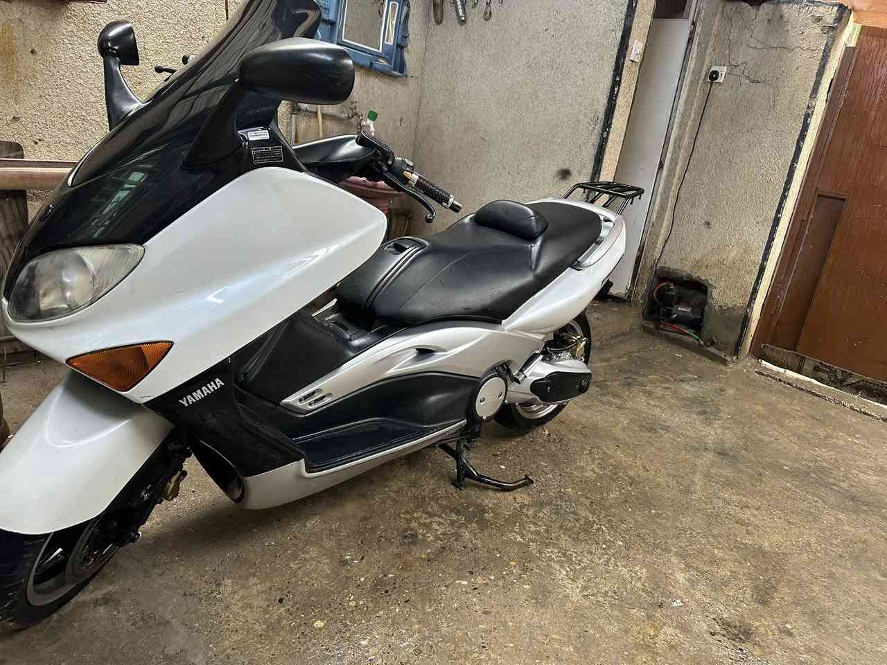 سلام عليكم دراجه تيماكس للبيع 2007 دراجه مكفوله مكاني بغداد شعب سعر 17بيه مجال تفاصيل عل رقم ***********
