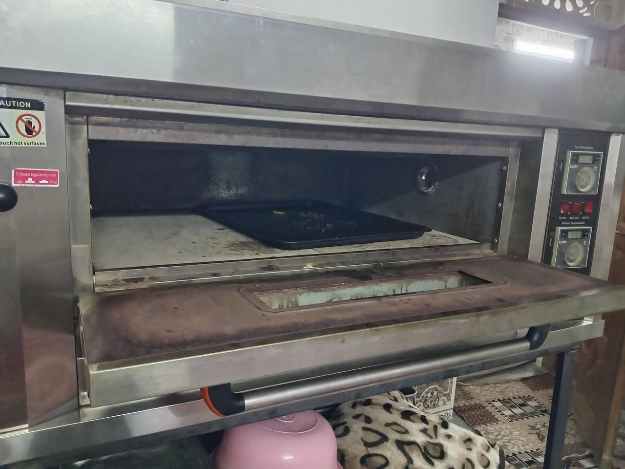 فرن كهربائي وغازي نضيف شغال  طابق واحد سعره ٥٠٠ بي مجال


**إذا كنت صاحب هذا الإعلان وتريد حذفه لأي سبب، رجاءا أرسل رسالة إلى الدعم الفني**