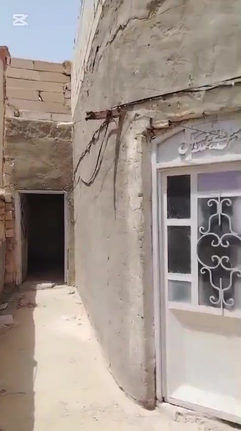 5🏠.بيت 100متر للبيع طابق واحد ب الحولي مقابيل الجوهرة حرف T شارع 10 خامس بيت عن الشارع العام.
🟤السعر النهائي 55مليون سعره سعر عرصة. 

🔵الأساس تجعيب والسقف شيلمان والطابوك جيري والتشاريف فرمستون. 

🔴يحتوي ع غرفة وصالة ومطبخ واستقبال وصحيات. 

⚫ملاحظة: البيت يحتاج لبخ وأرضية. 

للأستفسار ع هذا الرقم *********** واتساب.
5🏠.بيت 100متر للبيع طابق واحد ب الحولي مقابيل الجوهرة حرف T شارع 10 خامس بيت عن الشارع العام.
