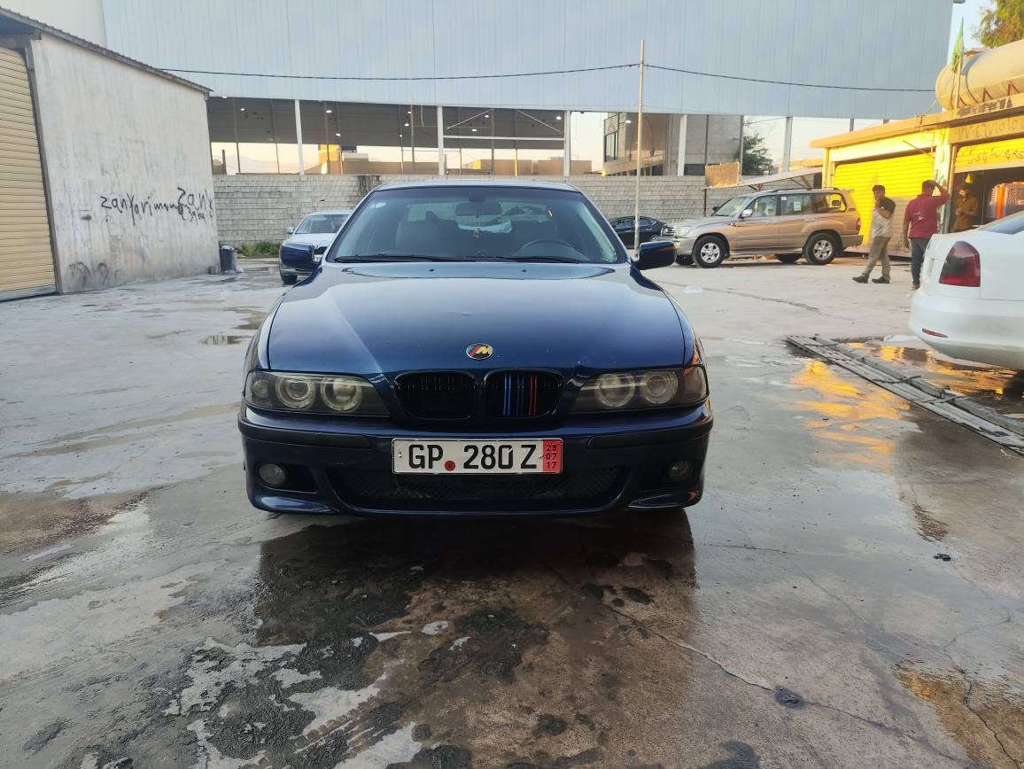 ***********
50 کەمێک مەعاملە 
 bmw 2001 
528 دەبڵ دیجیتاڵ گێڕ تۆماتیک 
سڵاید جام کارەبا  ئۆتۆ
 سوکان ڤلۆیۆم
 ئاوێنە شەفت
 کوشن  حەرەکە جڵد هیتەر و خەزنە 
تەعتیل سورعەیە
سیدی بۆکسە 
تەلەفونی بیلادی تیایە 
بیلاد بەرەدیە 
پێنج کەلەیە 
 سەوتی موکەبەرەی زۆۆر خۆشەو هەموی ئێیش ئەکات 
ناو ڕەساسیە 
یەک پارەچەی بۆیاخە بە شەرت بێ نەو گرتن 
مەنەفێست عەسڵی بە شەرت  
شوێن سلێمانی السليمانية, العراق

