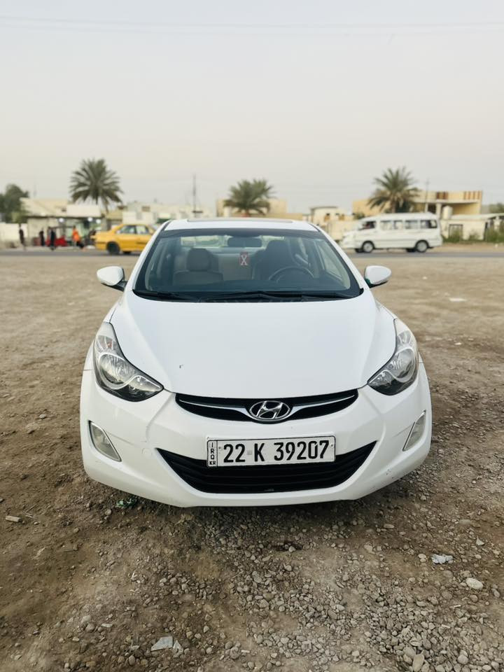 الانتره خليجي مديل 2013
سياره نضيفه بمعنى الكلمه 
بيه طخه بلهلا مال جاملغ لخلفي صفحة السايق ول باب لخلفي وره سايق مصبوغ 
سياره تخم تاير حداديه كهربائيه ميكانيك كير مكينه كله مكفول 
رقم شمالي تحويل ثاني يوم مكينه 1600 
مكاني بغداد حسينيه المعامل منطقة السعاده للستفسار الاتصال ***********
