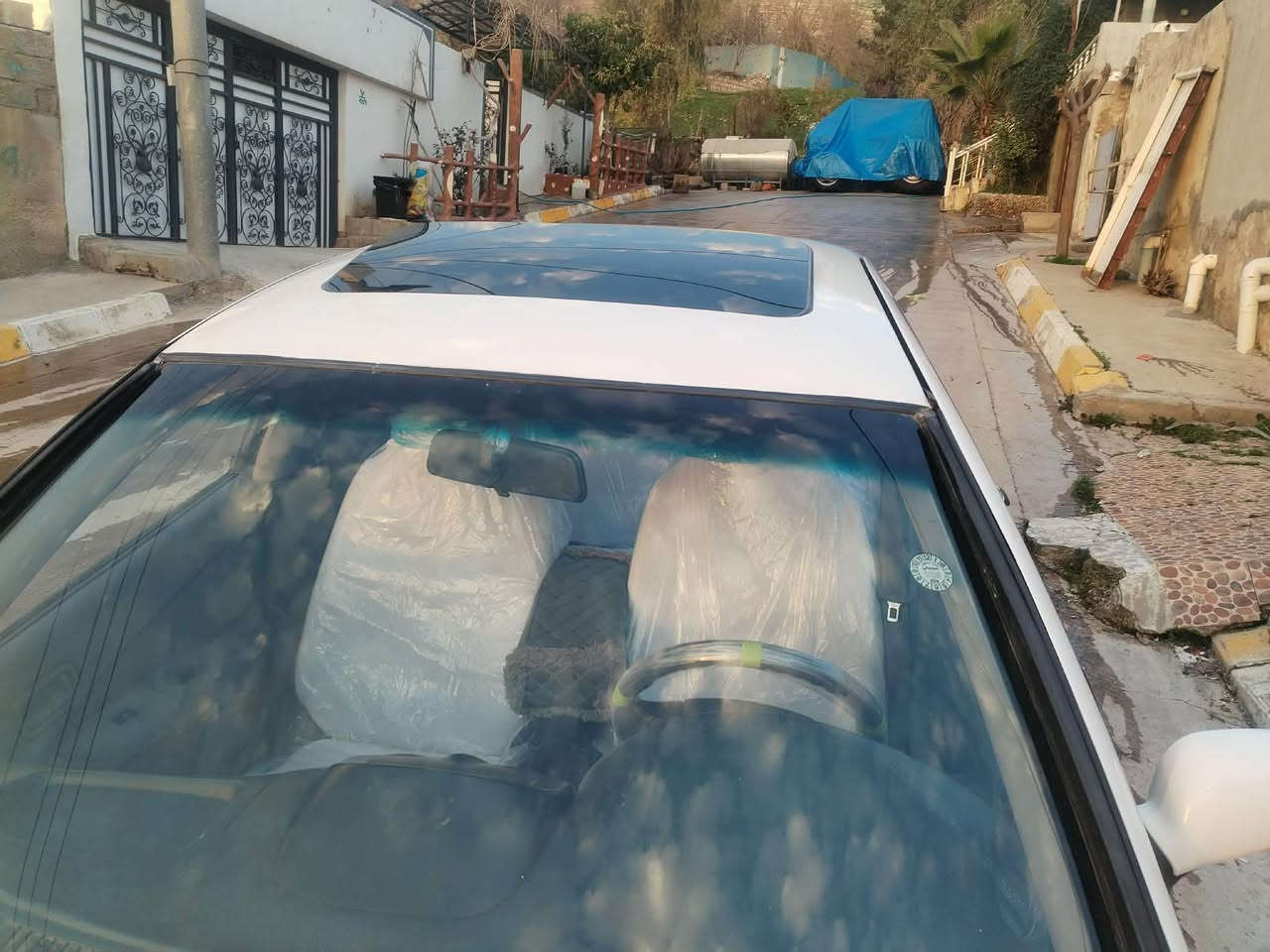 نیسان سەنی مۆدێل 2009
چوار جام کارەبا گێڕ تۆماتیک
چوارتایەی تازەی لە ژێرە
سڵایدە
سەیارەکە حیزام بۆیاخە لەسەر ساخی
ڕەقەمو سەنەویە
تەحویل ناکری ساحیب سەنەوی مردوە
گۆڕینەوەیش ئەکەم لەسەر دڵ گرتن
سعری ٦٧ گەڵا
گەرموشتەریت تەلەفون بکە
***********
*********** حلبجة, السليمانية
