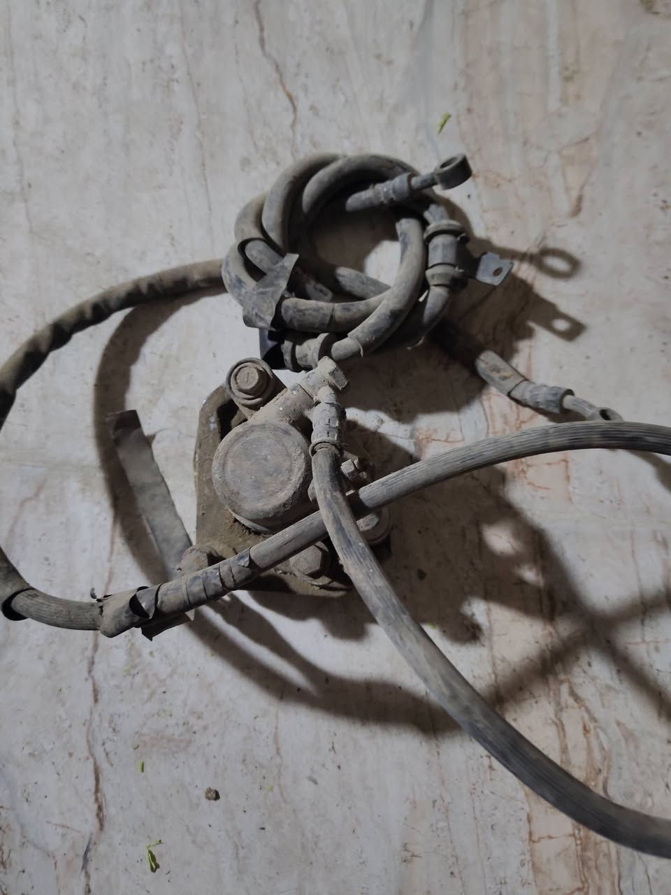 سلام عليكم ورحمة الله
من رخصة صاحب الگروب 
غراض فيوجن للبيع شنو الي يعجبك اخذ سكرين واتفضل خاص
ماشات 2 
بگ لايت 
قباقة بگ لايت 
قبق كلجات ستيل وعادي 
ويل امامي نيكل ويل خلفي عادي 
تجوات دوسات سوادات فج امامي وشغلات تكميليله بسيطه 
موجوده هم جوزه وسويج وعداد شغالات كلهن مال تفصيخ اكو هم عقل فيوجن شغال
موجود هم ويل امامي وخلفي لون لسود نضاف الأمامي ويا فلنجه ب اسعار مناسبه 
اكو هم كفر كامل للدراجه ماعدا الترايش والمطريات  مال صبغ 
***********
