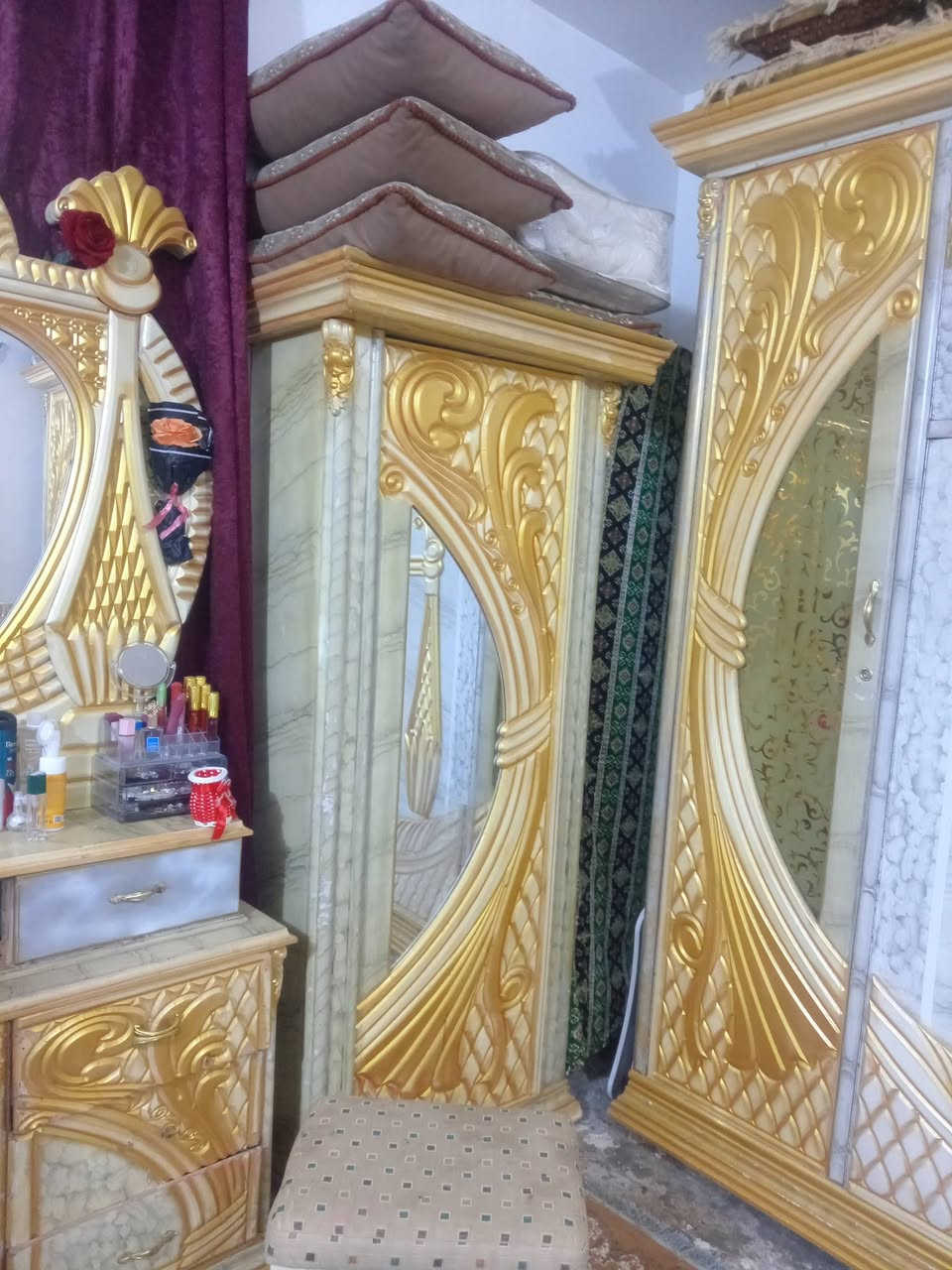 السلام عليكم عندي غرفه
 مستعمله للبيع 
للاستفسار خاص

***********
