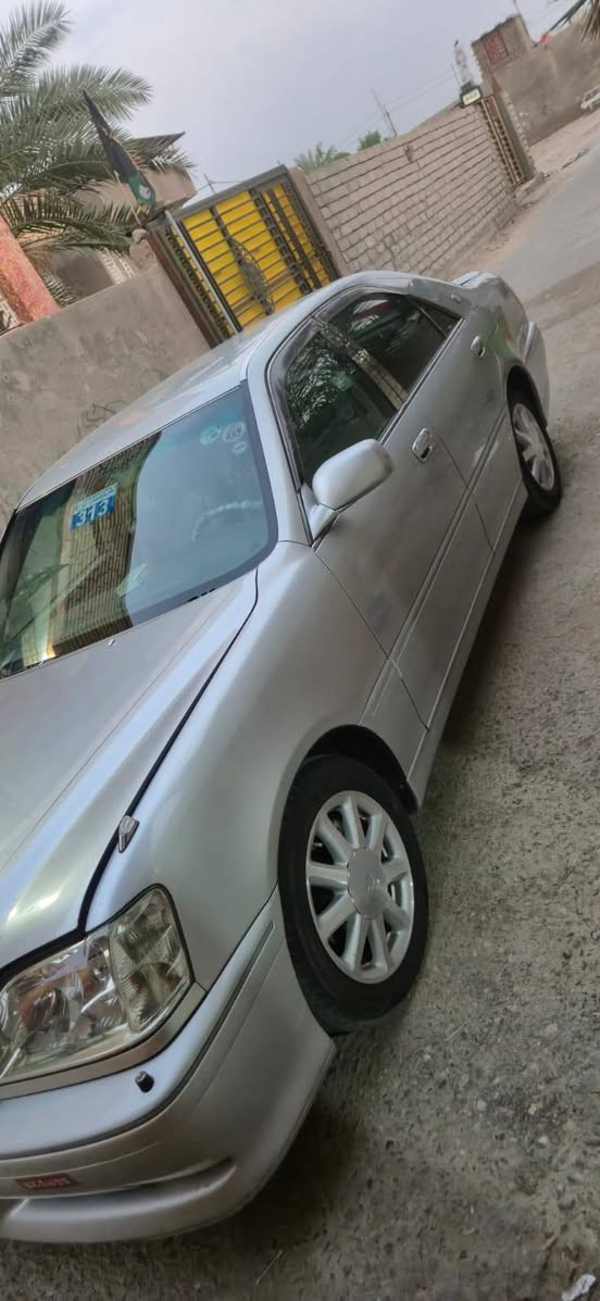 للبيع تيوتا كراون 2002.
سعر 139$وبيه مجال

اللون          سلڤري😊.

 واصولي وكفاله عامه وبسمي سياره

رقم سليمانيه الجديد الأنگليزي شرط المداور ثاني يوم سنويه نافذه لغاية 2028 واصولياتها مضبوطه💯.
مكفوله كفاله عامه من كص وضربه ونقل جثه ورسميات والأصوليات.

المواصفات 👇
3دكم أصل.
كرستال أصل مو شد.
اشرط ترايك 180 وتهد ستيرن.
مكينتها ديفور الكبير الحجم 3000 شاصي75.
اربع كشنات كهرباء متحرك.
ستيرن كهرباء متحرك.
برده خلفيه كهرباء أصليه.
مري كهرباء+هيتر♨️.
تبريد ثلج ❄️متحرك.
داخل بيجي مطعم بصاج.
ويل كب نجمه ابيض حجمه16.
تخم تاير جديد.
دليل امامي شذره زرقاء.
لايتات كرستال زنون أصل.
بگ لايتات لد كرستال.
شاشه كرستال ترحيب.
شاشه تاب عارض.
لحيه اماميه.
جامات اربعه اوتو.
تحكمات خلفيه شغاله.
سستم صوت+دمامات فد شي.
كروز تثبيت سرعه.
حداديه شرط اسفنجه.
والسياره ماعايزه برغي كامله على اخر حبايه. 
والسياره بالواقع اجمل من الصور  ***********
***********
