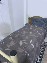 جرابي • أثاث غرفة نوم • سنغافورة