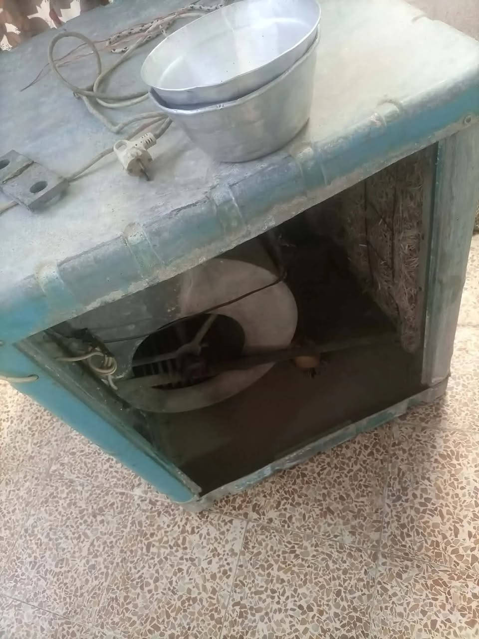 مبردا حجم 2ونص
سعر 55بي مجال هواها ثلج مكان موصل حي العامل يوجد توصيل داخل الموصل العندو غراض للبيع جديد او مستعمل يدزلي أبيعها بعموله بسيطه بعد بيع


**إذا كنت صاحب هذا الإعلان وتريد حذفه لأي سبب، رجاءا أرسل رسالة إلى الدعم الفني**