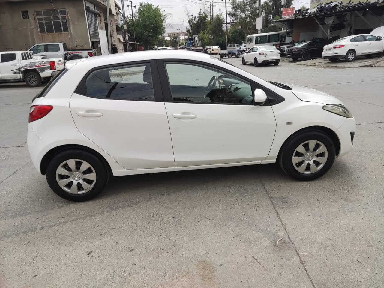 مازدا٢ 
٢٠١٣
١پارچە بۆیاخ
ئۆتۆماتیک تەبرید
چام کارەبا 
Aux
Abs.
گێرو مەکینە بەشەرت
*********** السليمانية, العراق
