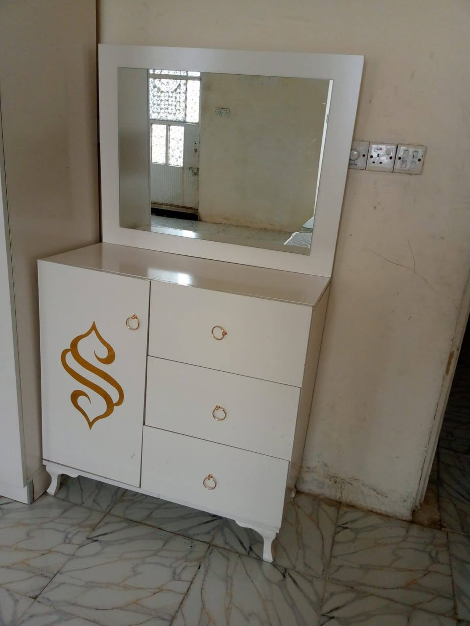 غرفه شبابيه جديده مع اربعه جرابي للبيع


**إذا كنت صاحب هذا الإعلان وتريد حذفه لأي سبب، رجاءا أرسل رسالة إلى الدعم الفني**