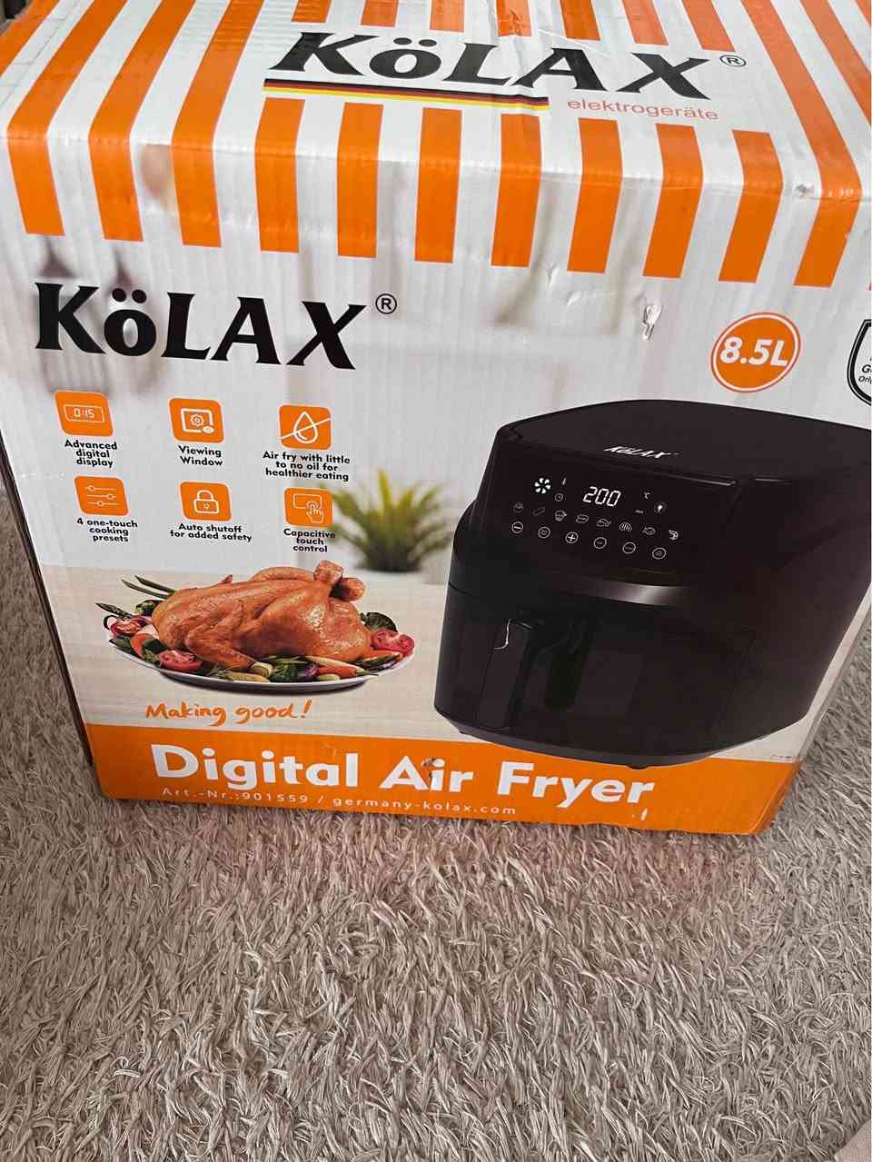 للبيع هذا جهاز قلاية هوائية (Air Fryer) من ماركة KÖLAX سعتها 8.5 لتر.
تستخدم لقلي وشوي وتحميص الأكل بهواء حار بدل الزيت الكثير، يعني أكل أخف وأقل دهون 
:

* شاشة رقمية.
* تحكم باللمس.
* نافذة مشاهدة.
* برامج طبخ جاهزة.
* تفصل تلقائي للحماية.
* تحتاج زيت قليل جدًا أو بدون
السعر ٥٥ بي مجال مكاني خانقين خناقين, ديالى


**إذا كنت صاحب هذا الإعلان وتريد حذفه لأي سبب، رجاءا أرسل رسالة إلى الدعم الفني**
