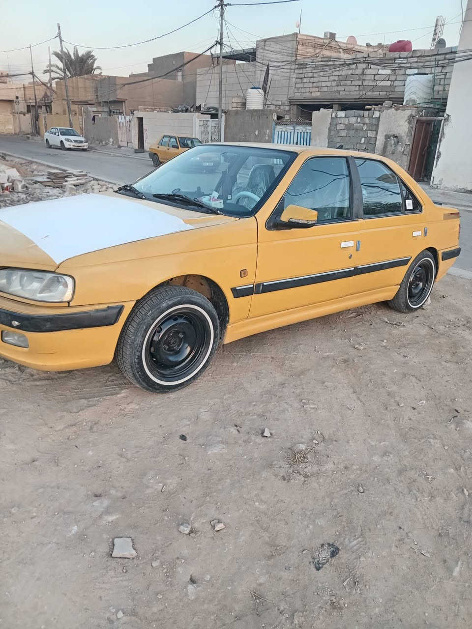 السلام عليكم
بيجو بارص 2015 السياره كفالة عام ما عدا شبر بالجاملغ الامامي تبريد تدفئه شغالات 
رقم مشروع وطني ٤٧ وبيه مجال مكاني كربلاء 
خاص ما متواجد 
***********
