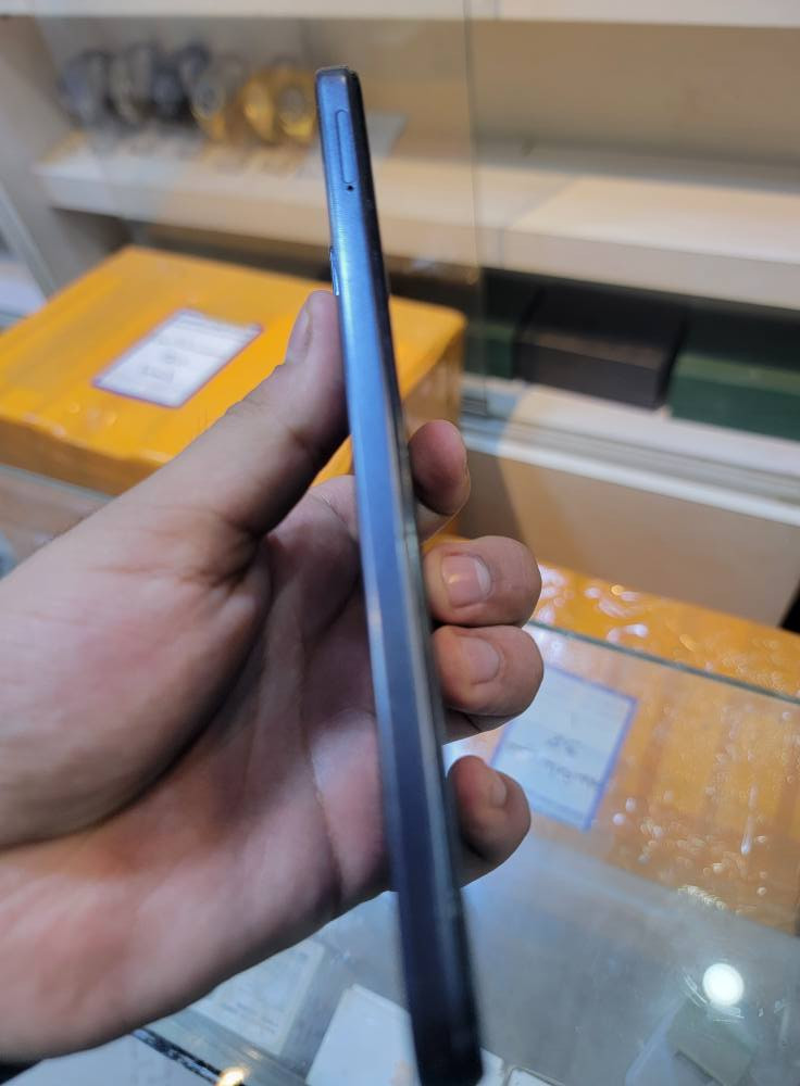 بيه كسر خفيف بالشاشة ما مأثر والباب همين شاشته أصلية سعرة 65 الف ذاكرة 256 السماوا, المثنى


**إذا كنت صاحب هذا الإعلان وتريد حذفه لأي سبب، رجاءا أرسل رسالة إلى الدعم الفني**